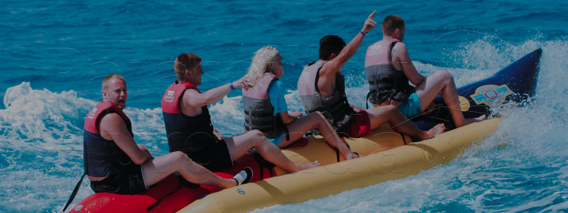 Hurghada Mega Fun Parasailing with Tube and Banana boat